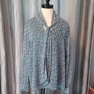 LOFT Green and White Shawl Collar Tie Front Blouse. Size Large